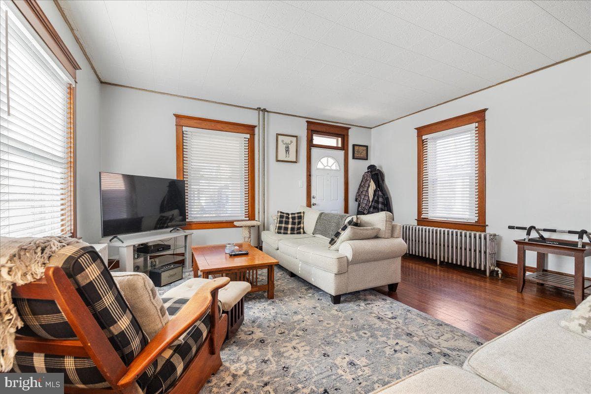 403 W Mount Vernon Street photo 6