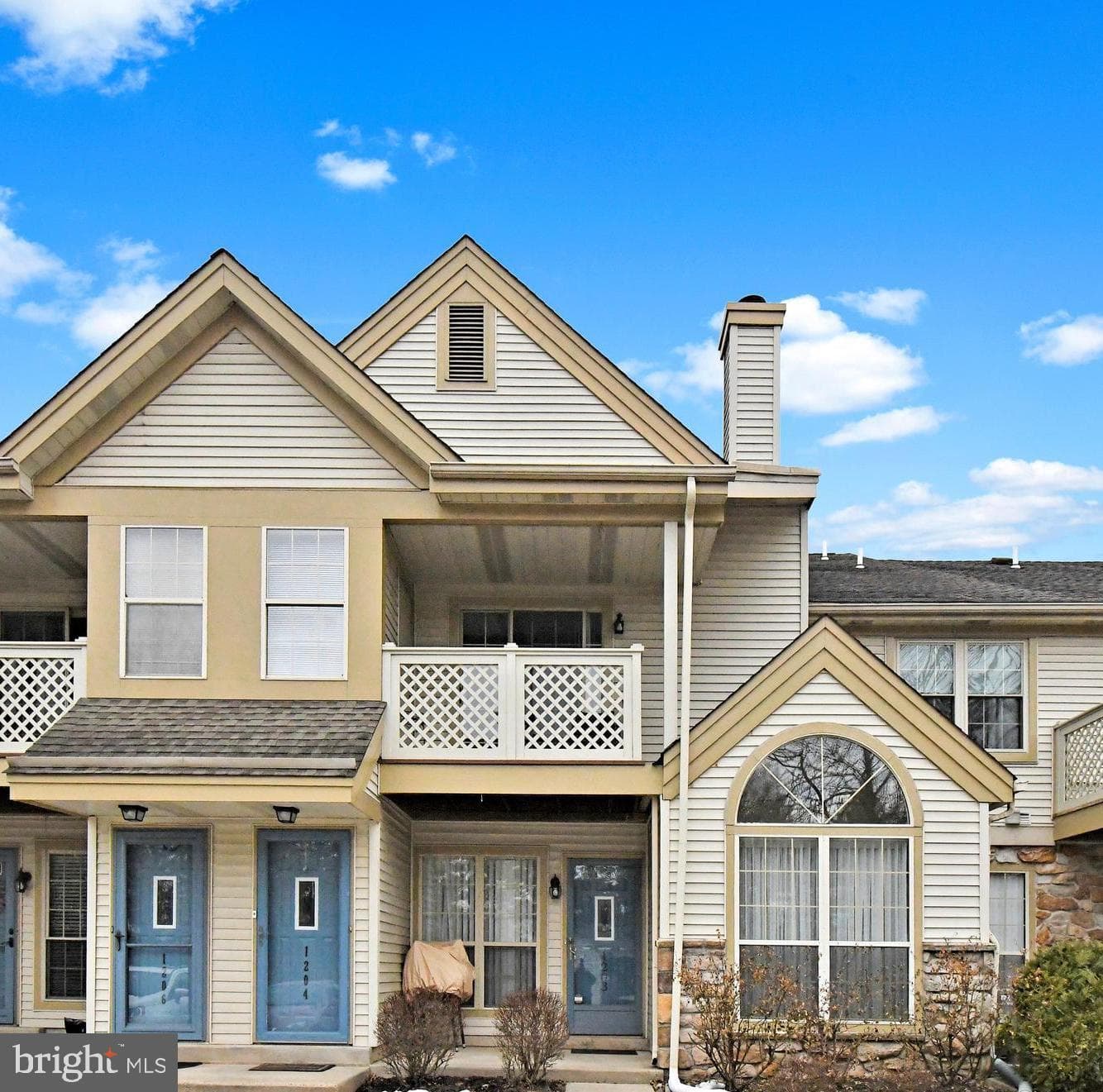 1203 Foxmeadow Drive #condo 1203
