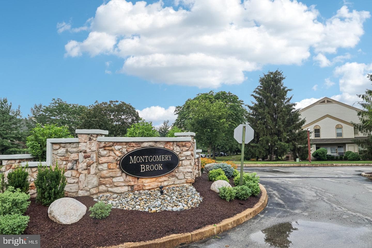 1203 Foxmeadow Drive #condo 1203 photo 3