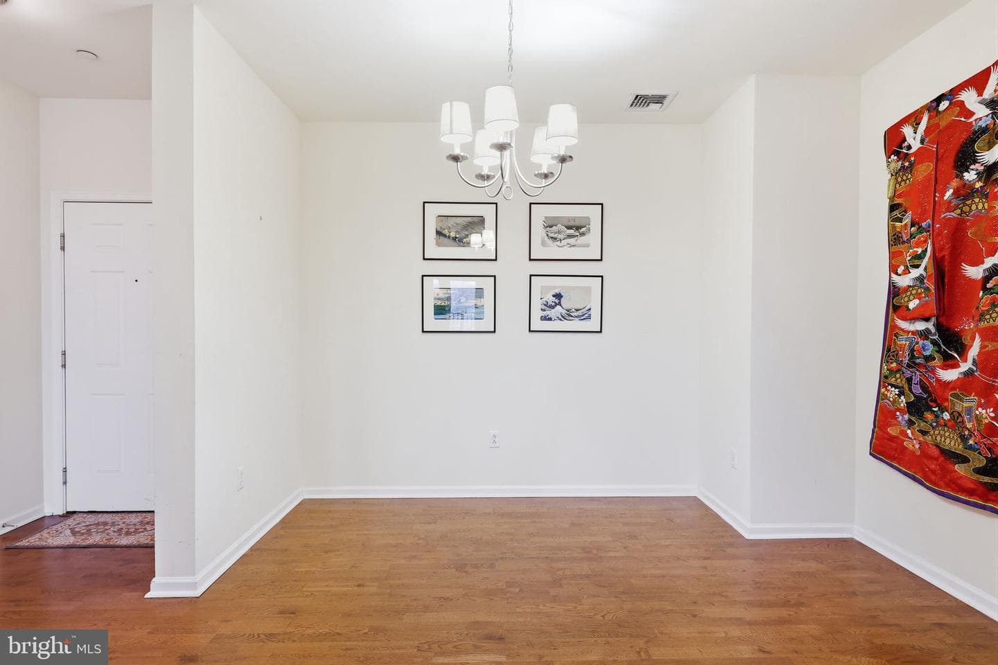 556 Carson Terrace photo 9