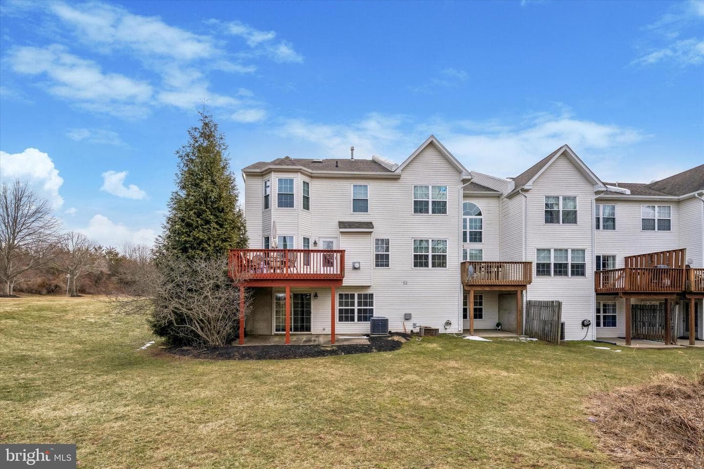 636 Chadbourne Court photo 36