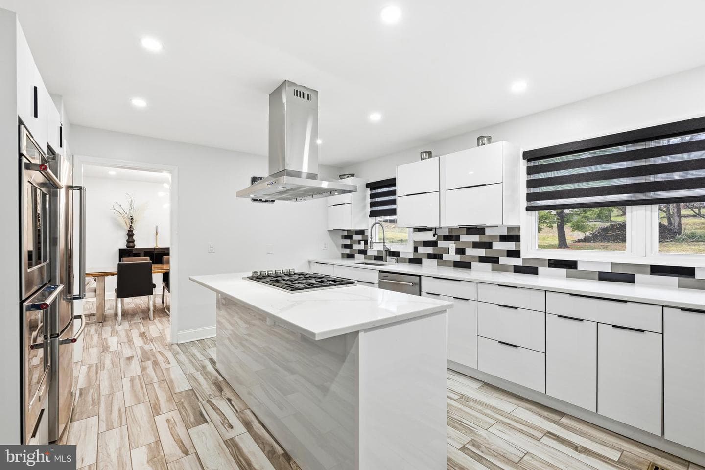 683 Sunnyside Avenue photo 11