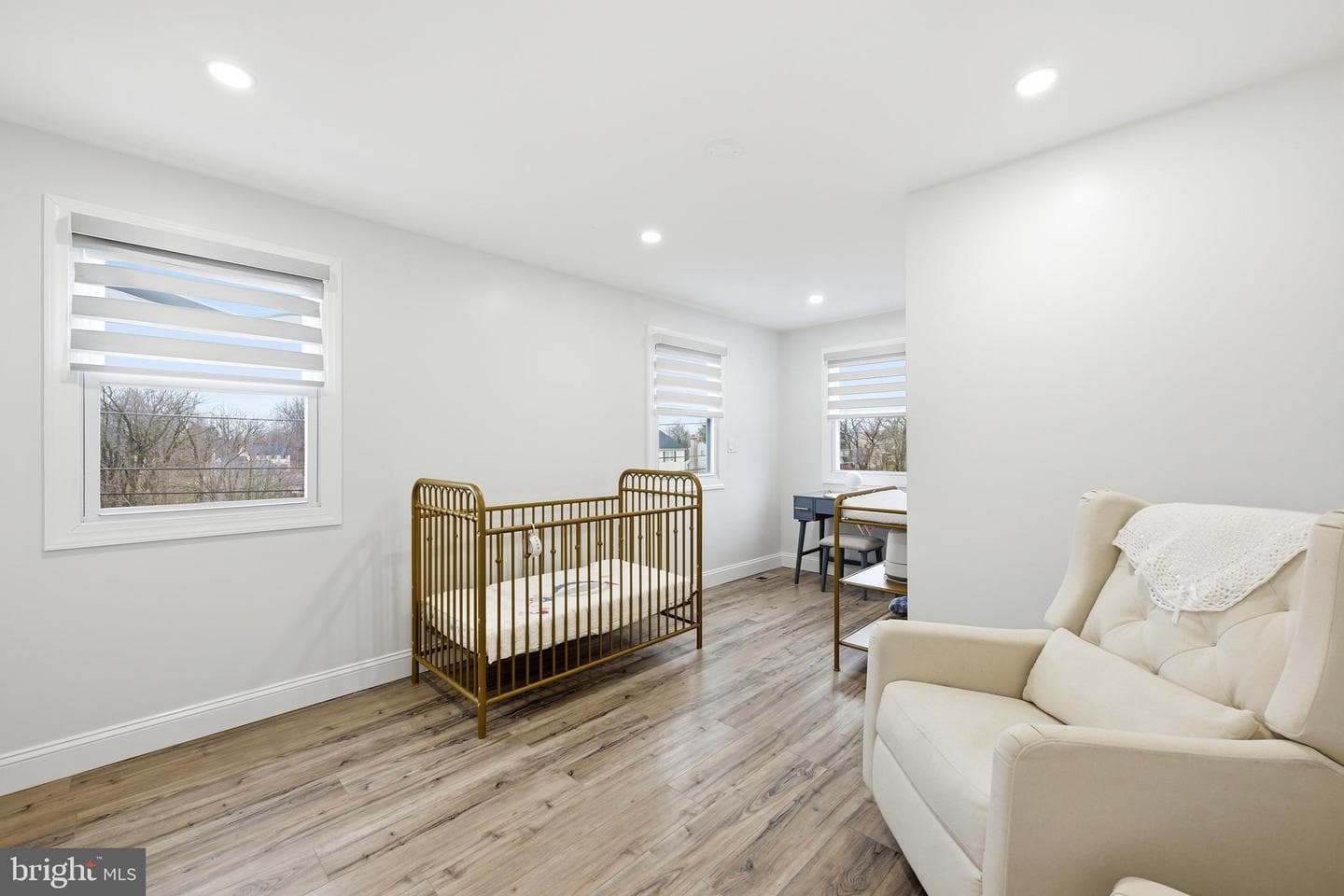683 Sunnyside Avenue photo 29