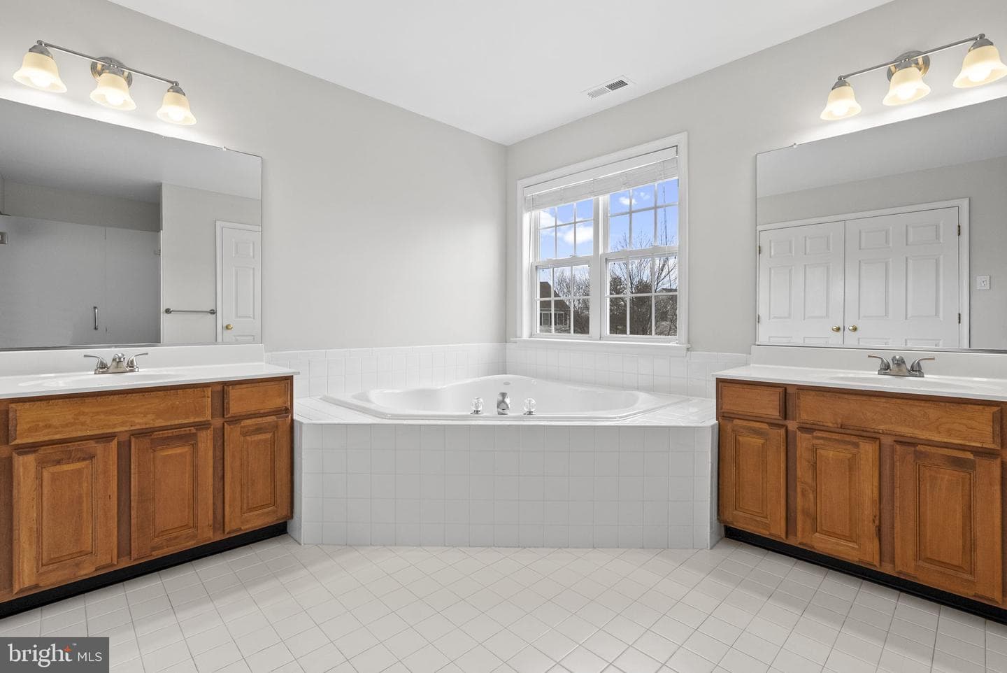 620 Birchleaf Drive photo 43