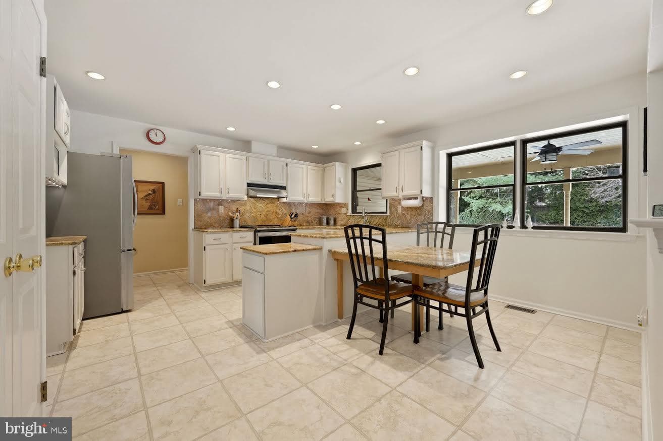 28 Timber Road photo 15