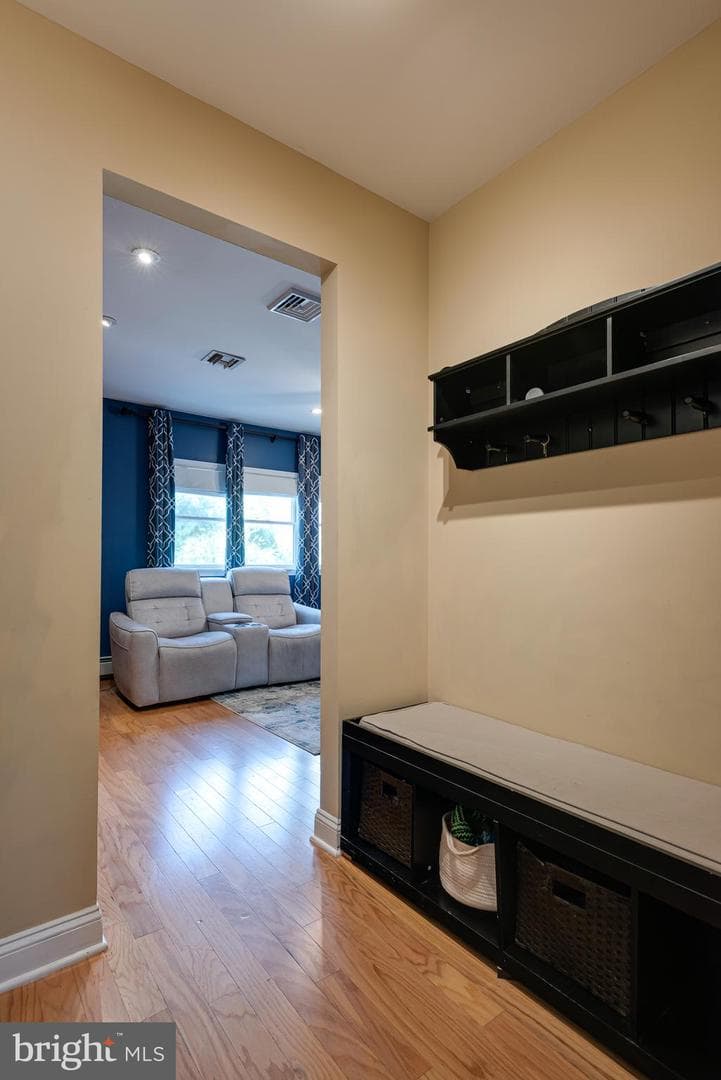 735 Champlain Drive photo 26