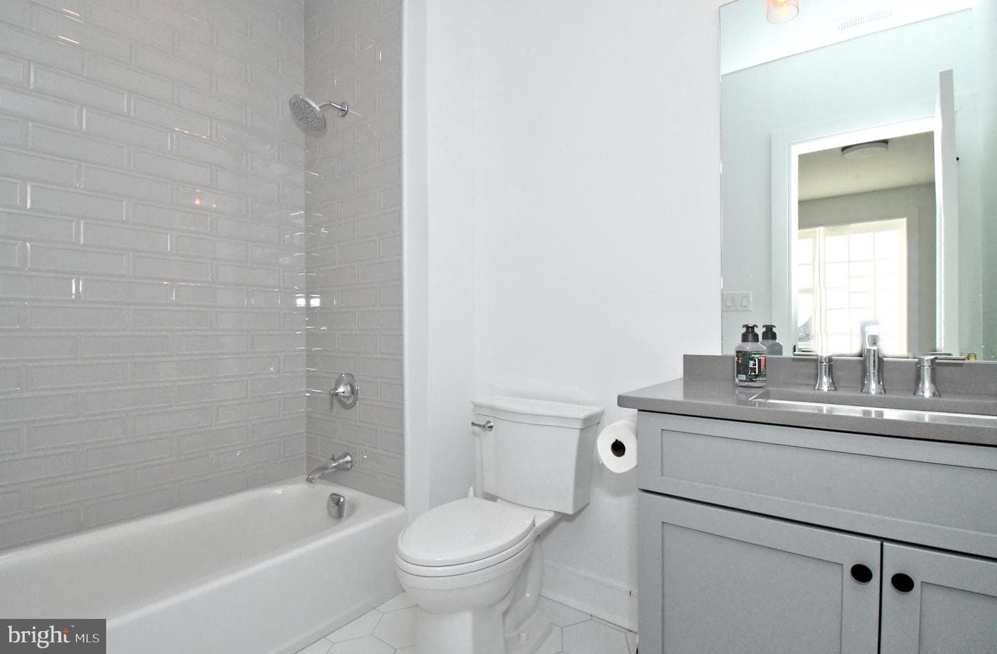 10 Richards Way photo 55
