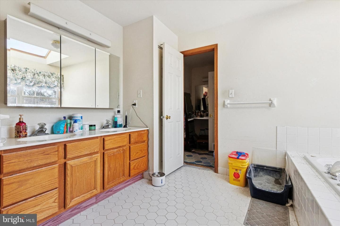 111 Clayton Court photo 35
