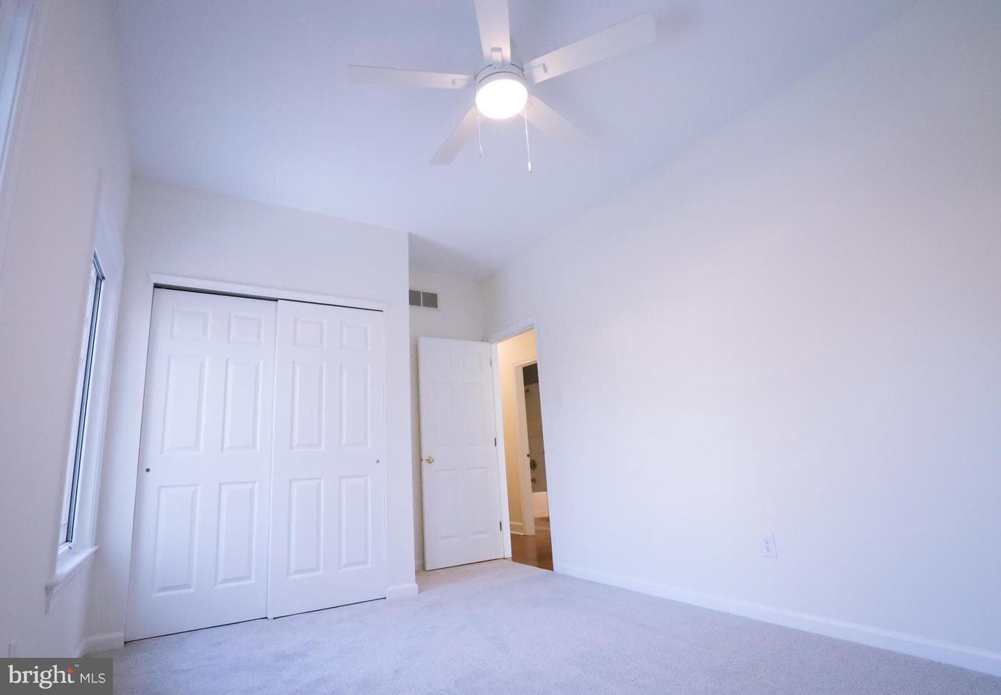 102 Waterview photo 21