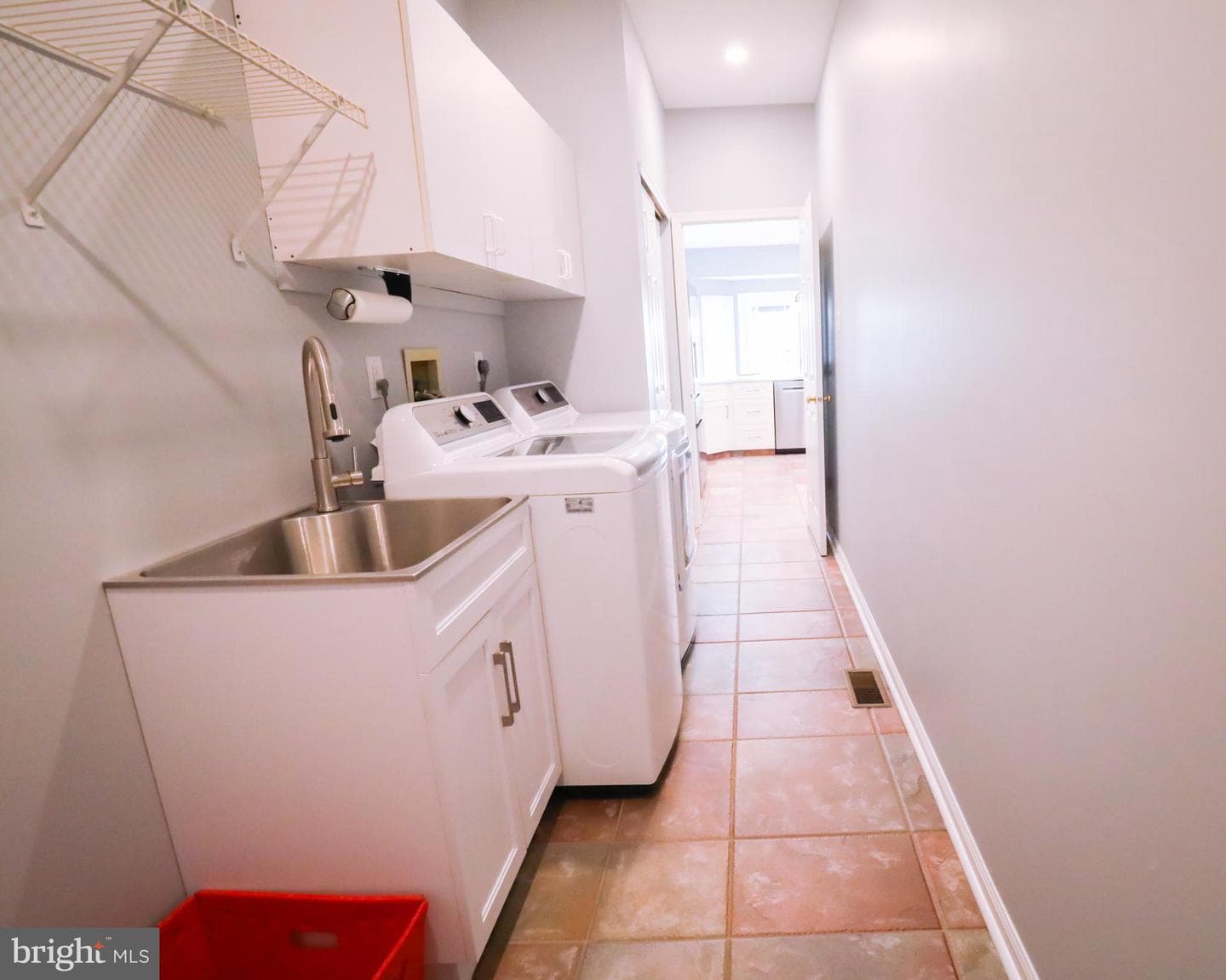 102 Waterview photo 7