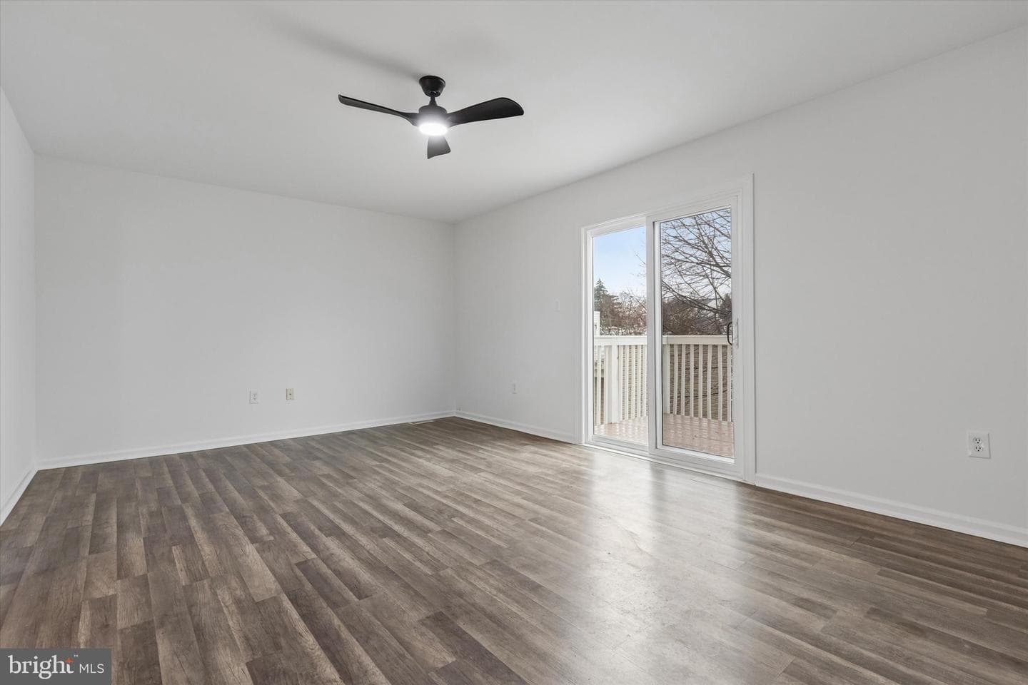630 E Marshall Street photo 11