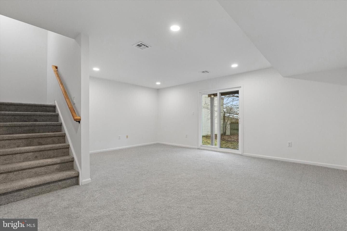 630 E Marshall Street photo 22