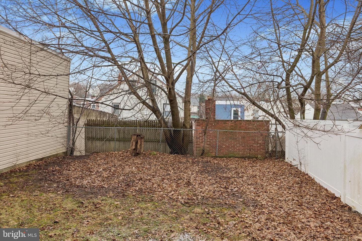 630 E Marshall Street photo 26