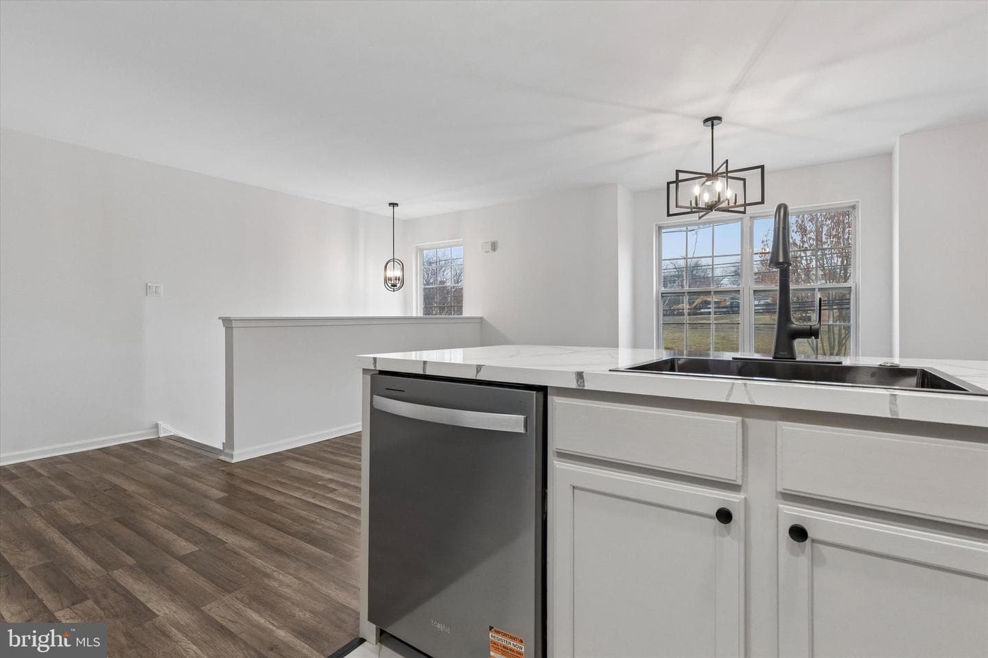 630 E Marshall Street photo 6
