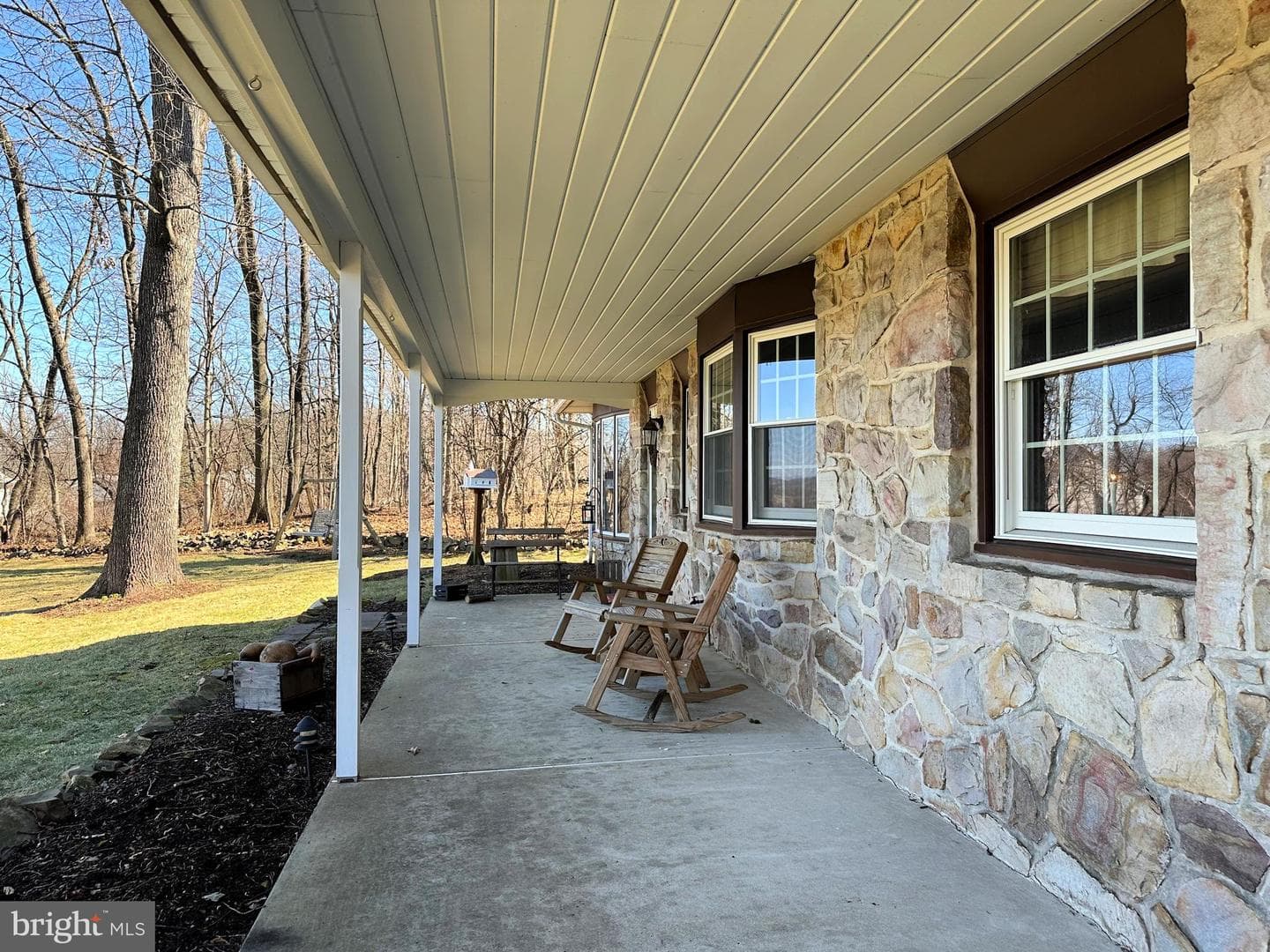 1092 Palm Hill Road photo 10