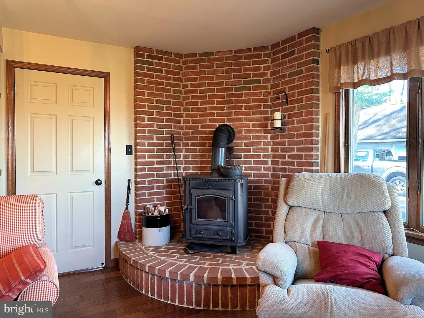 1092 Palm Hill Road photo 19