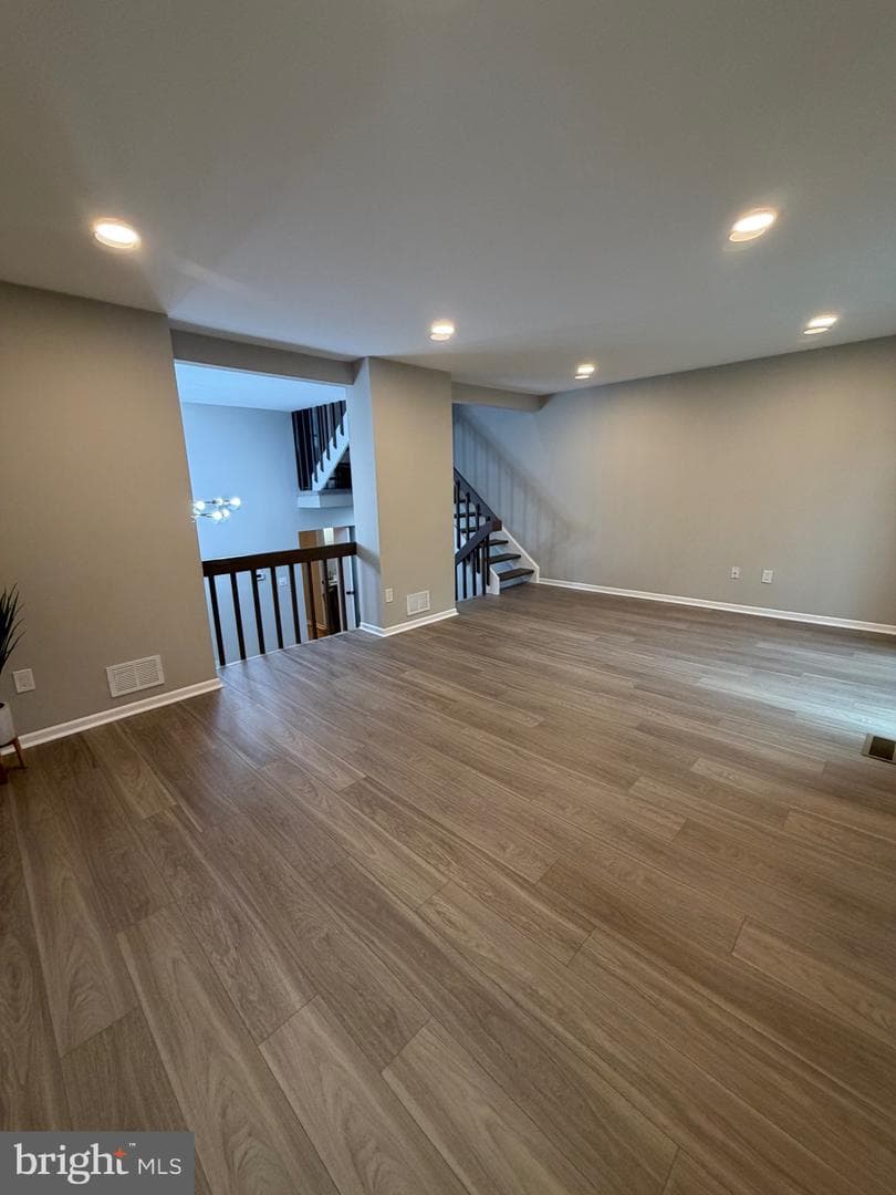 1503 Linden Way photo 4