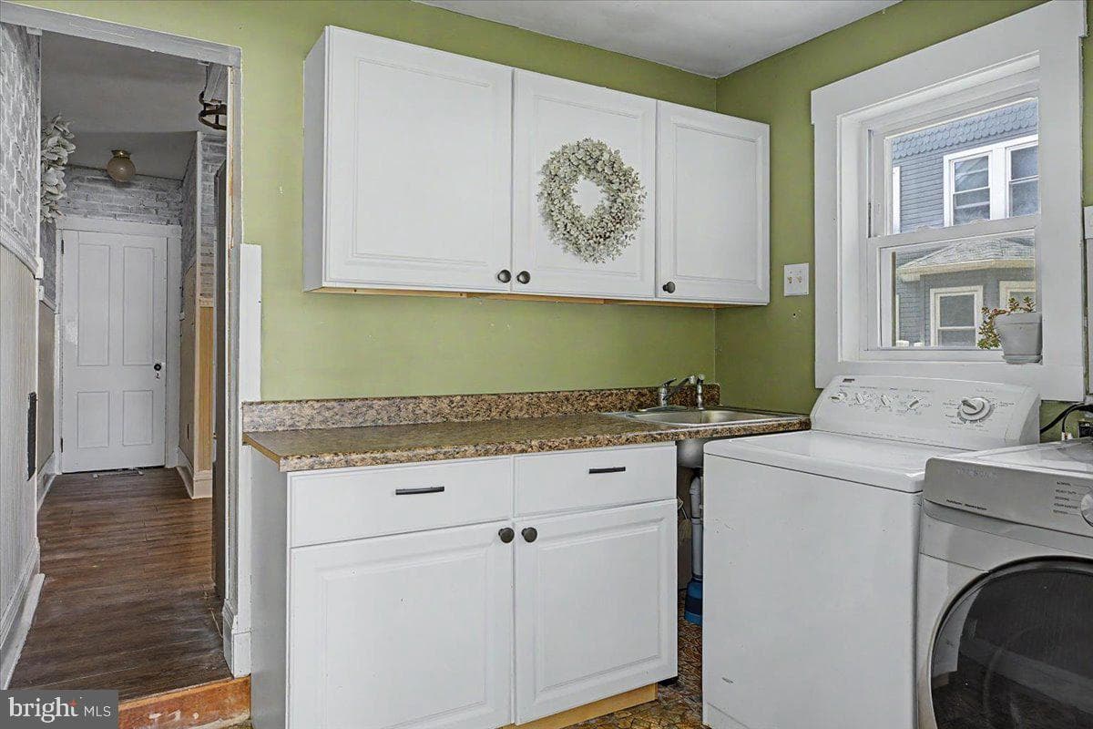 53 E Montgomery Avenue photo 20