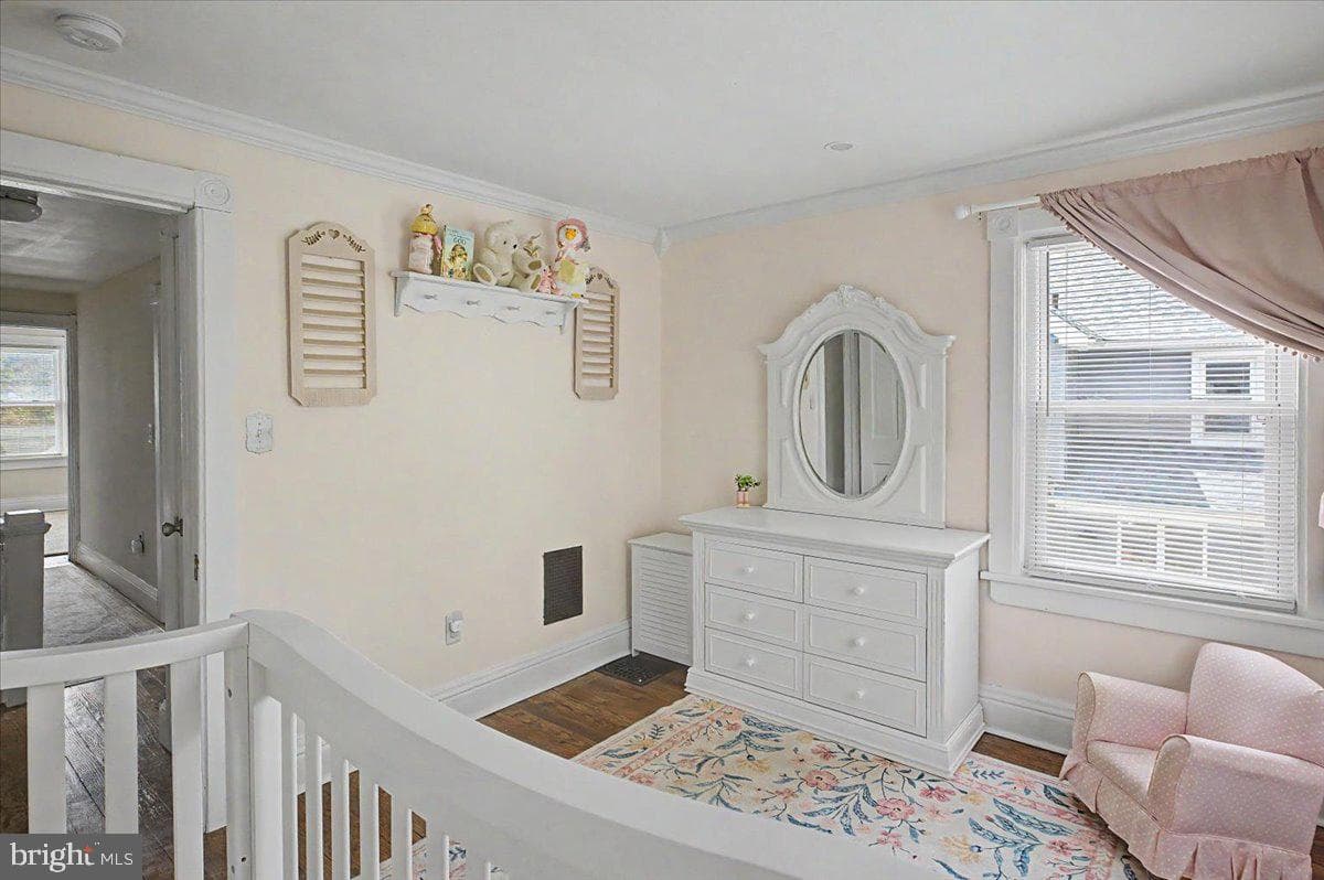 53 E Montgomery Avenue photo 24