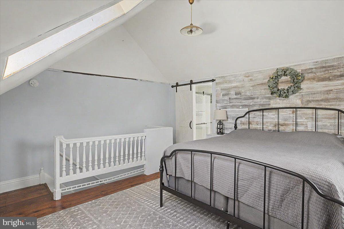 53 E Montgomery Avenue photo 36