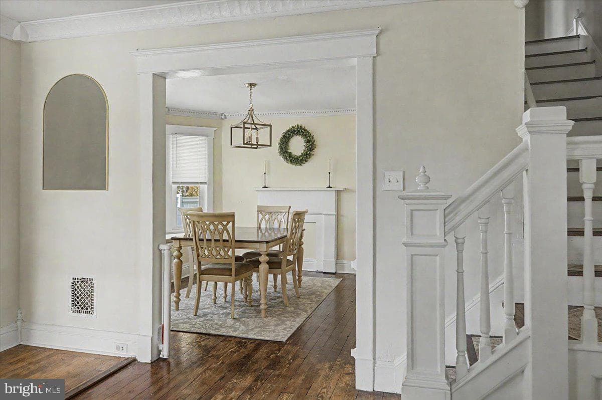 53 E Montgomery Avenue photo 8