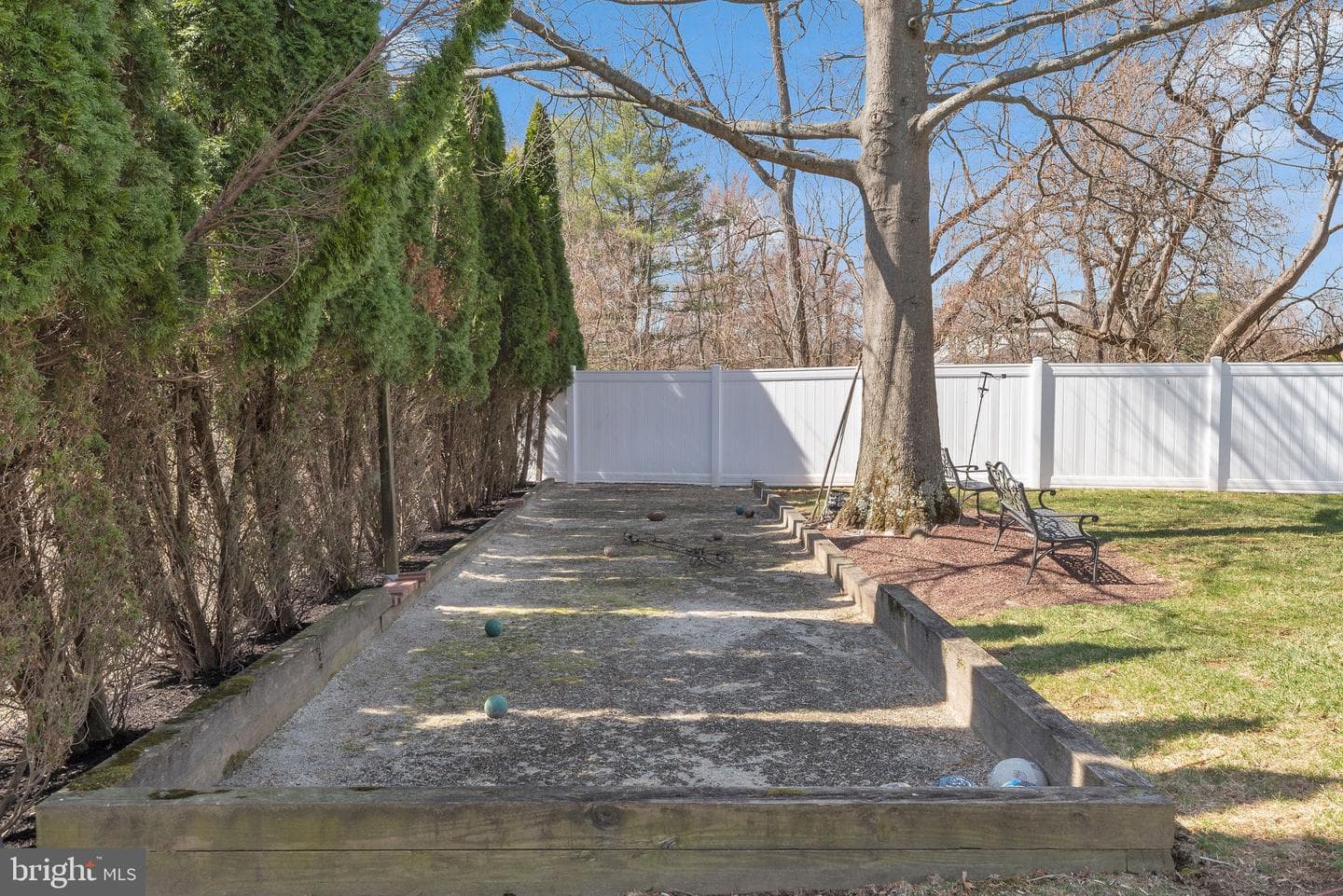 110 Mallard Drive W photo 48