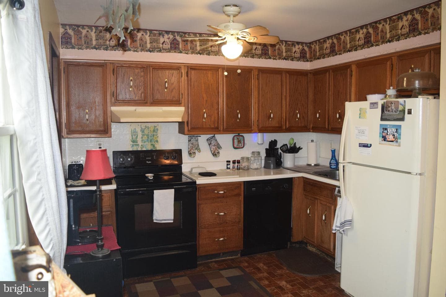 72 Salem Road photo 8
