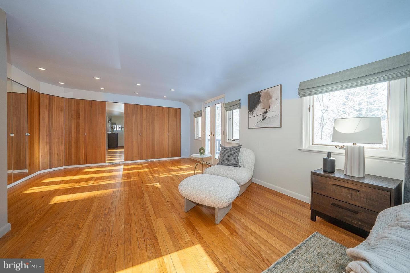 241 Cheswold Lane photo 34