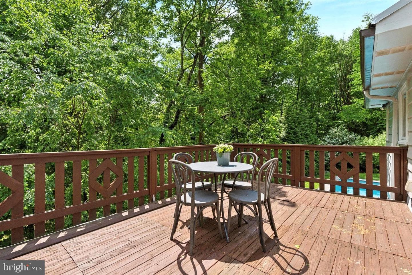 241 Cheswold Lane photo 38