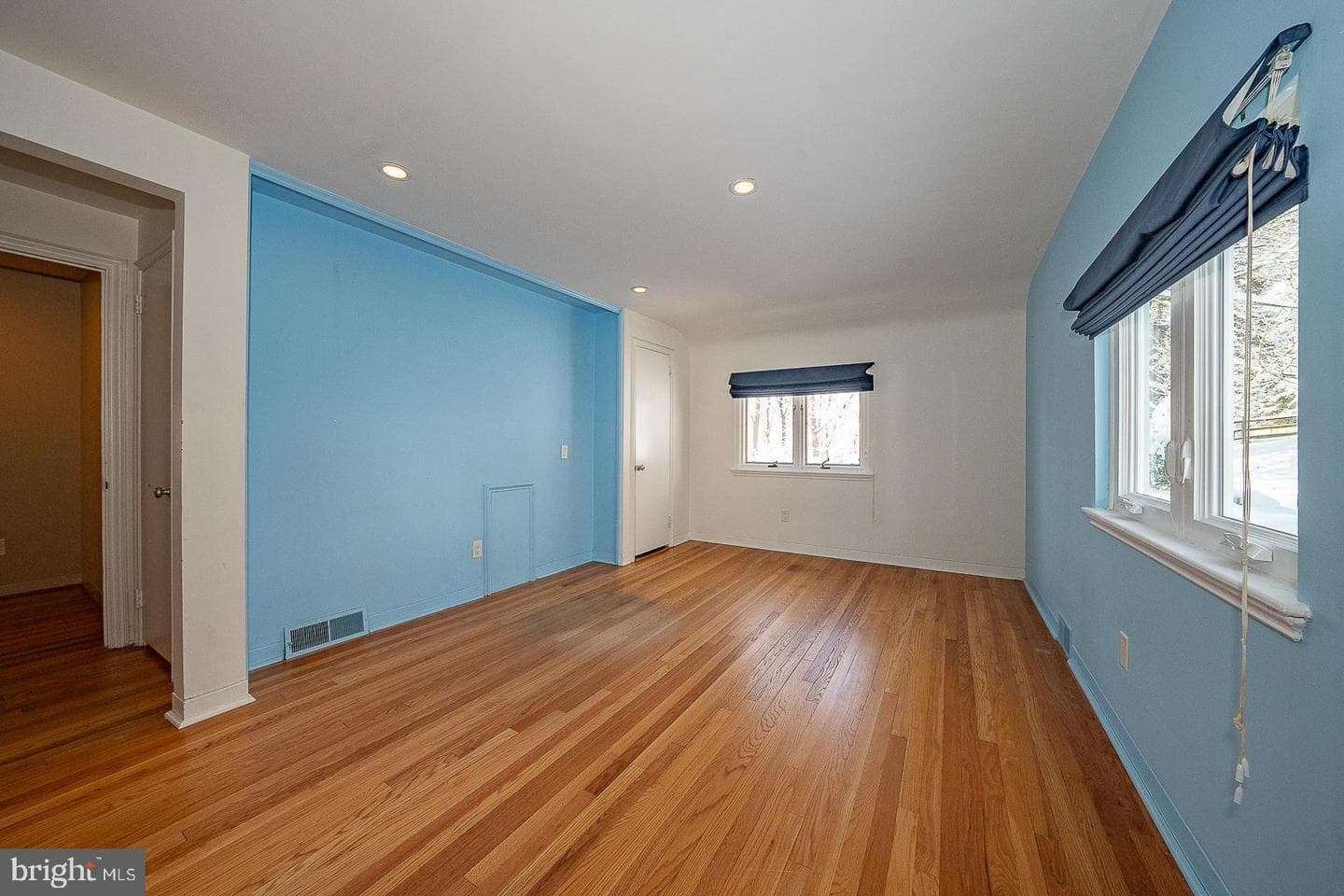 241 Cheswold Lane photo 39