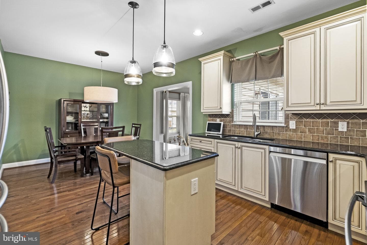 52 Arbor Circle photo 16