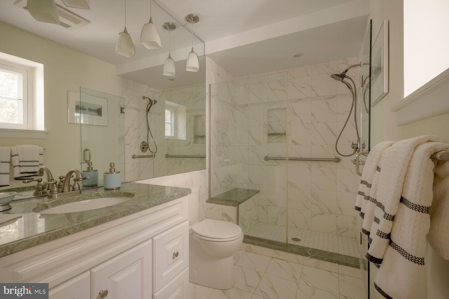 8221 Ardmore Avenue photo 14