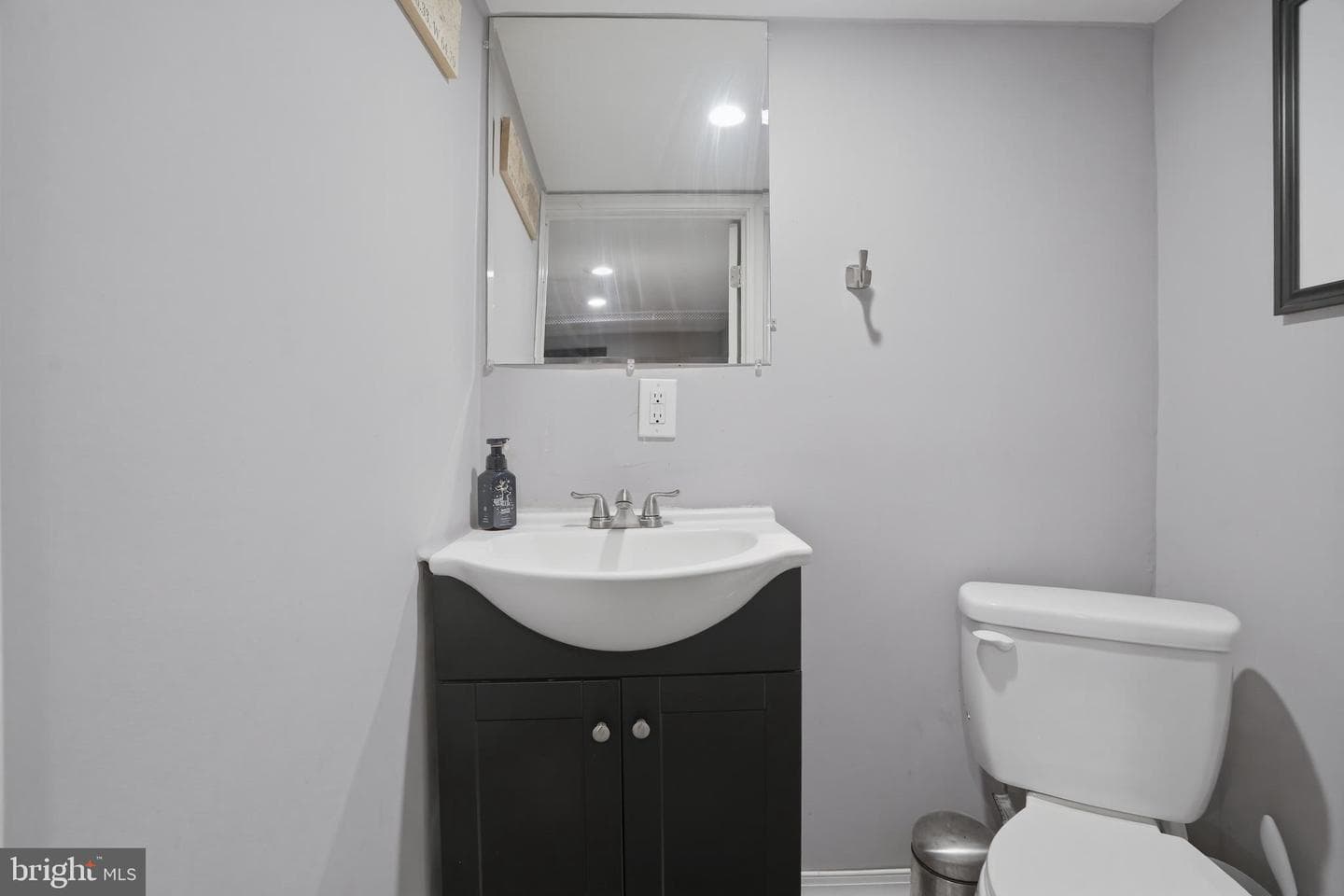 7927 Heather Road photo 36