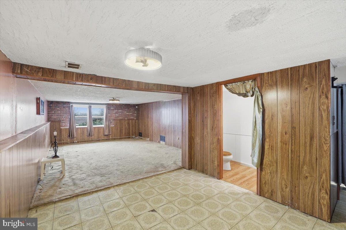 152 Egerton Avenue photo 18