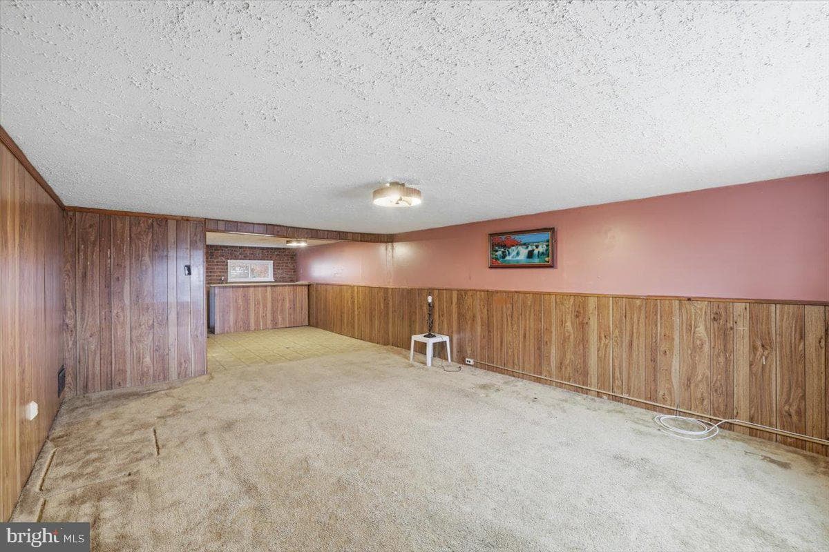 152 Egerton Avenue photo 21