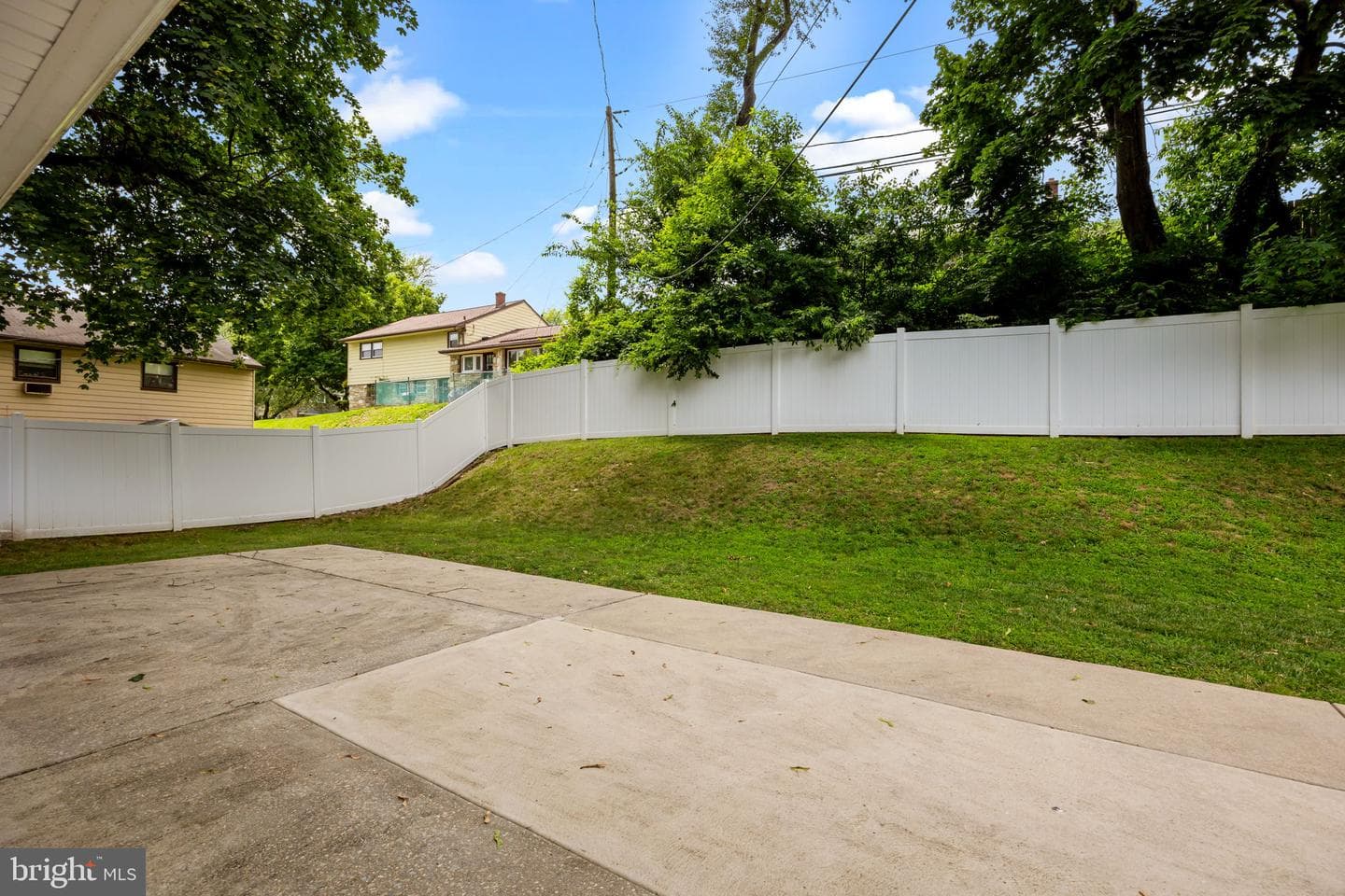 7608 Coventry Avenue photo 30