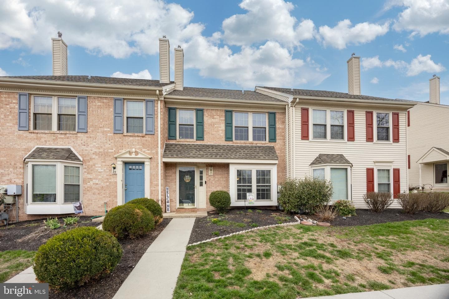 420 Oaktree Court