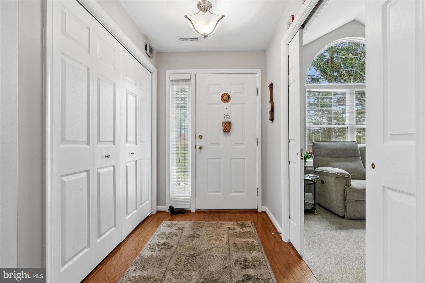 171 Maidenhead Court photo 4