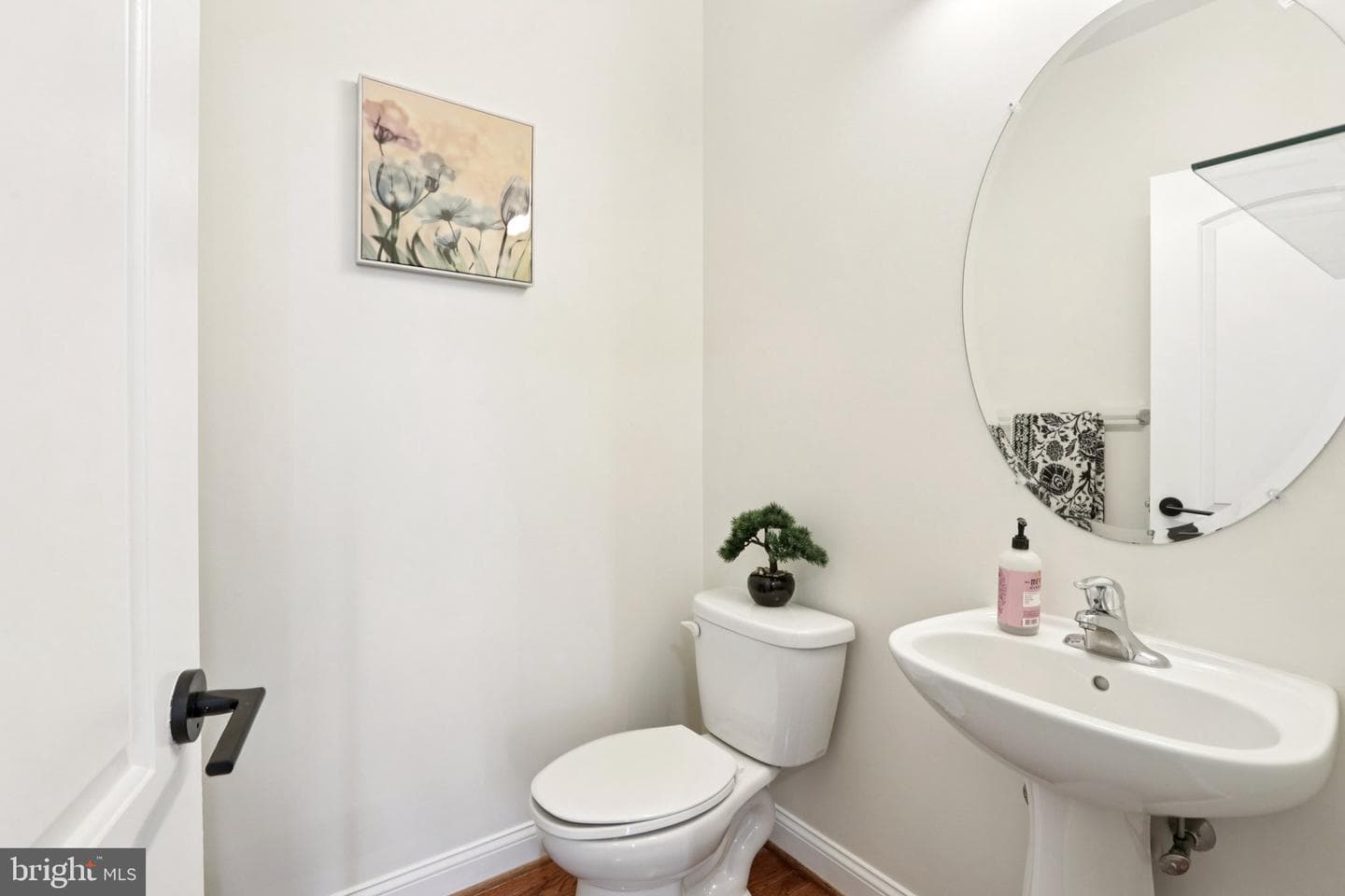 1035 Thorndale Drive photo 24