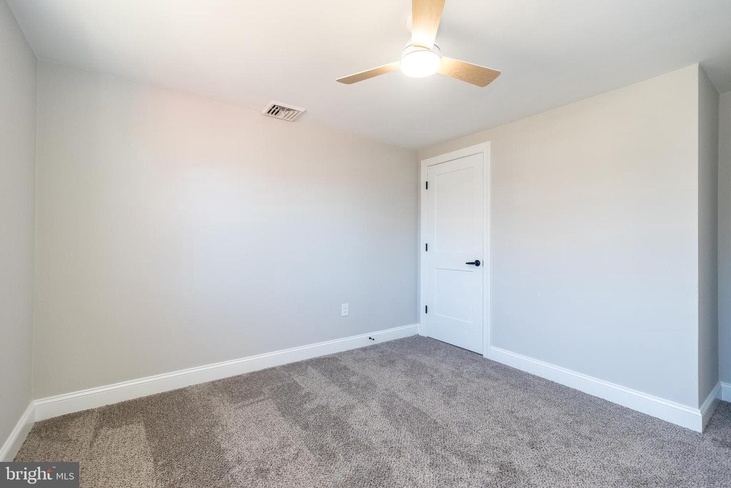 1433 Sandys Lane photo 49