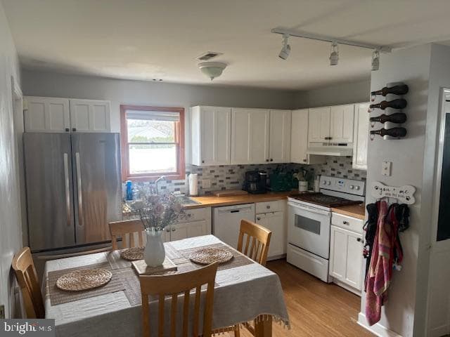 219 Connor Street photo 6