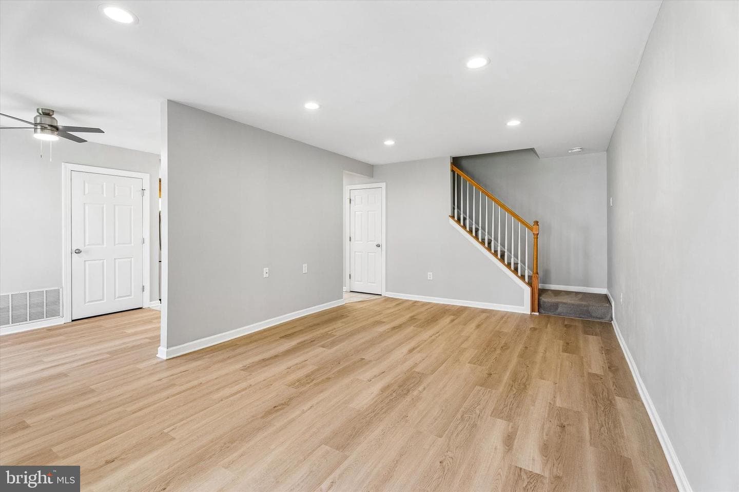 1103 Middleton photo 2