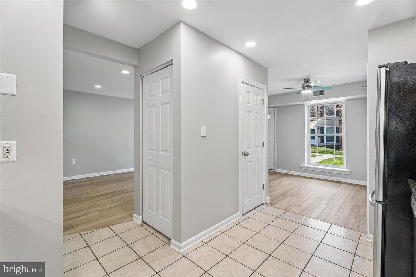1103 Middleton photo 9