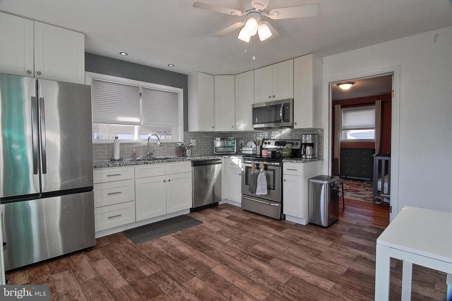 203 Lemon Street photo 3