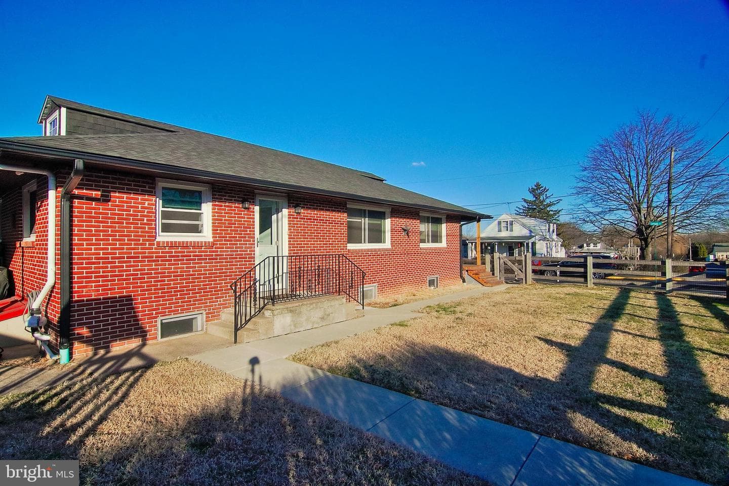 203 Lemon Street photo 30