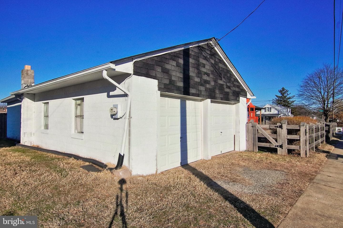 203 Lemon Street photo 32