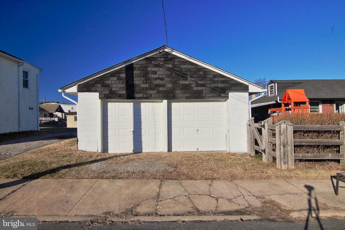 203 Lemon Street photo 33