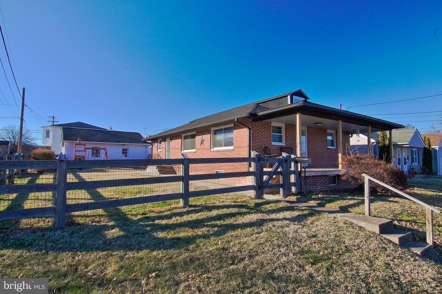 203 Lemon Street photo 34