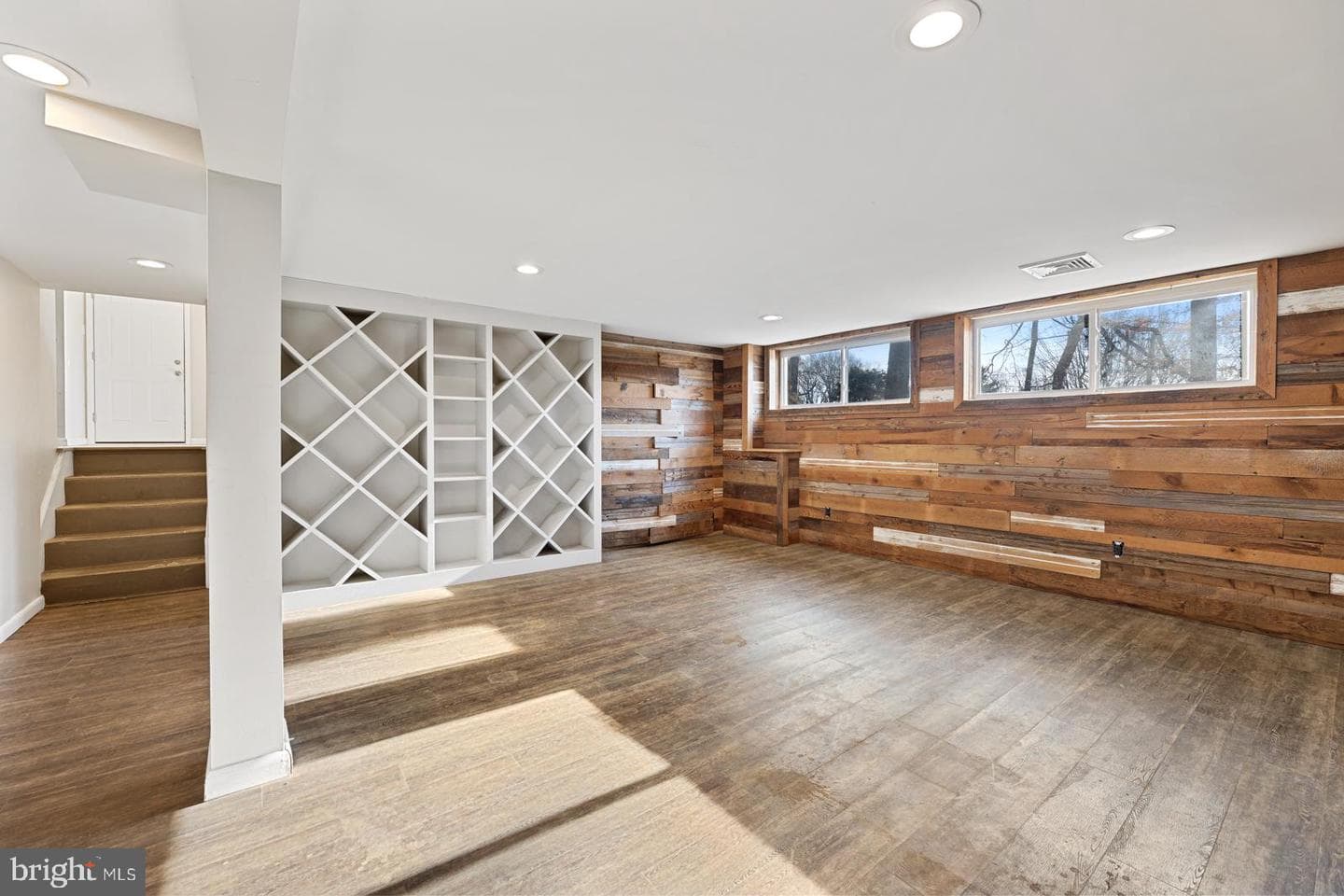 156 Gypsy Lane photo 27