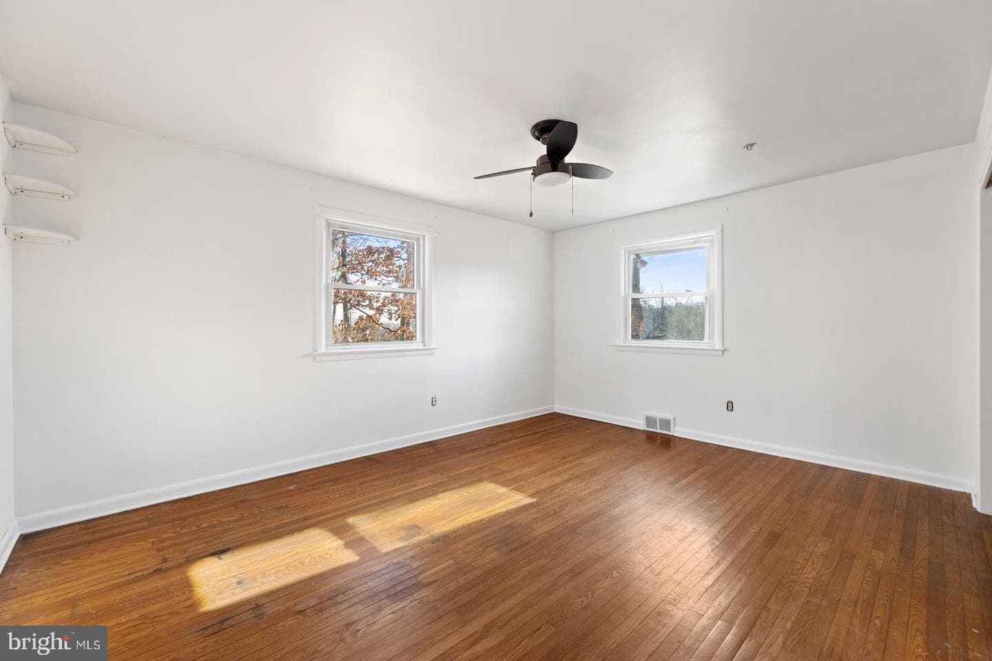156 Gypsy Lane photo 38